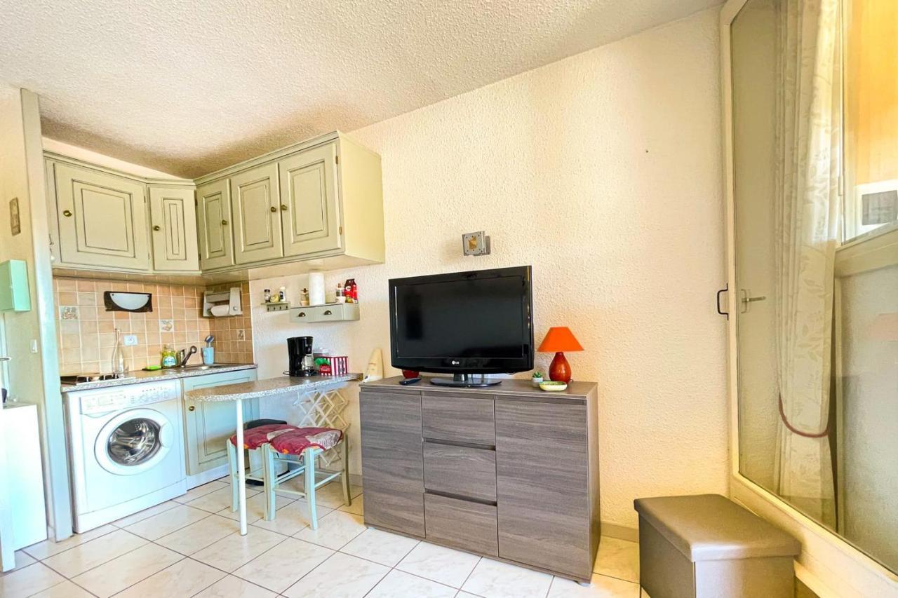 Bright Apartment With Pool Fréjus 외부 사진